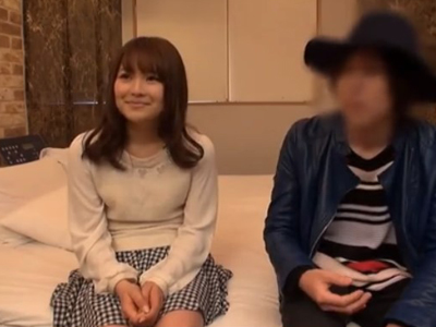報酬に目が眩んだ素人カップルがカメラの前で中出しＳＥＸを披露！